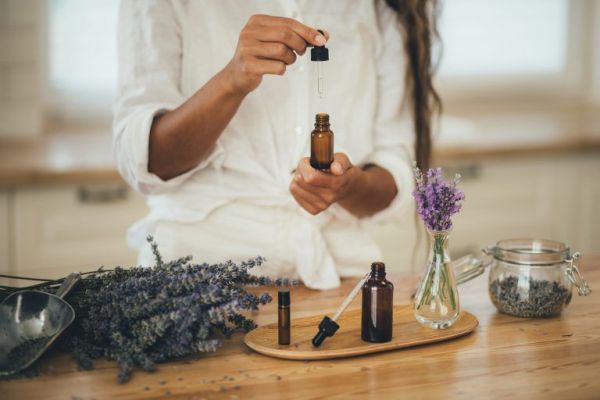 Fleurs de cbd : la touche relaxante pour vos soirées sociales